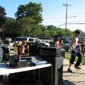 20100703_DoingAJig
