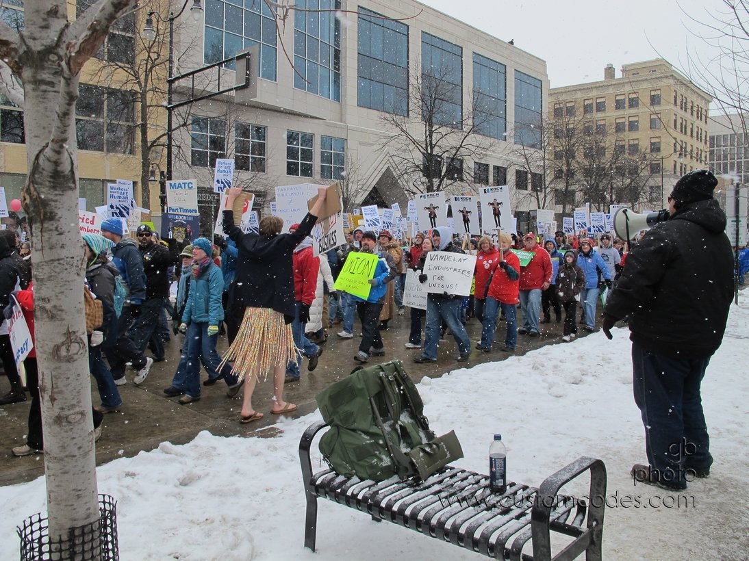 MadisonRally_20110226_01