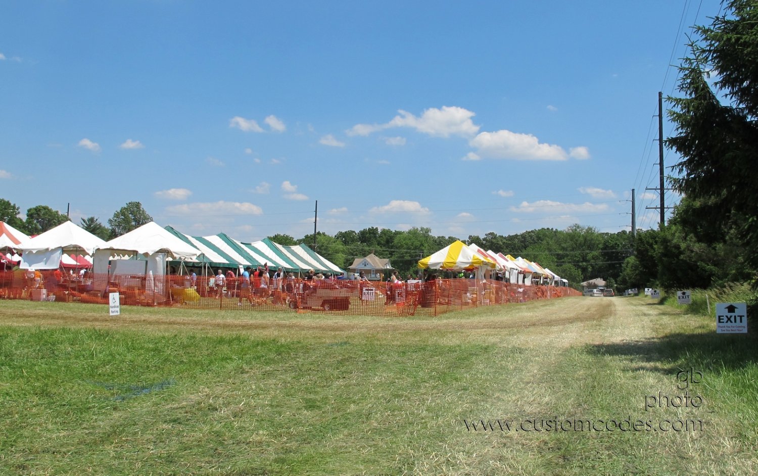 MoundsDogFest20120610_ExitHere